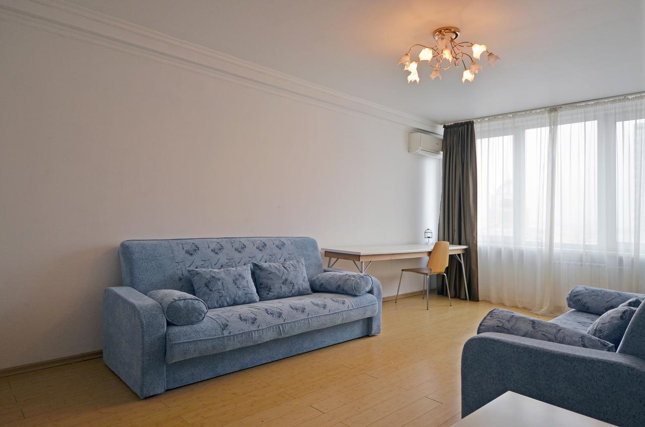 Apartment On Noviy Arbat 22 มอสโก ภายนอก รูปภาพ